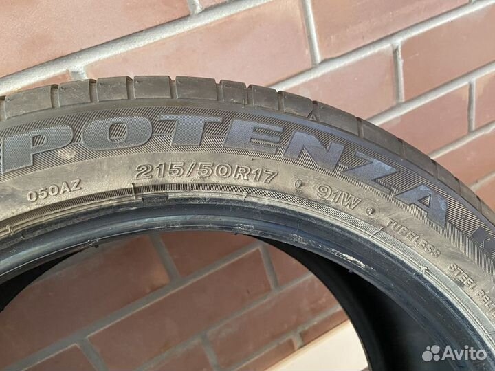 Bridgestone Potenza RE050A 215/50 R17