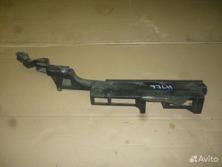 Кронштейн заднего бампера левый peugeot 307 2001-2