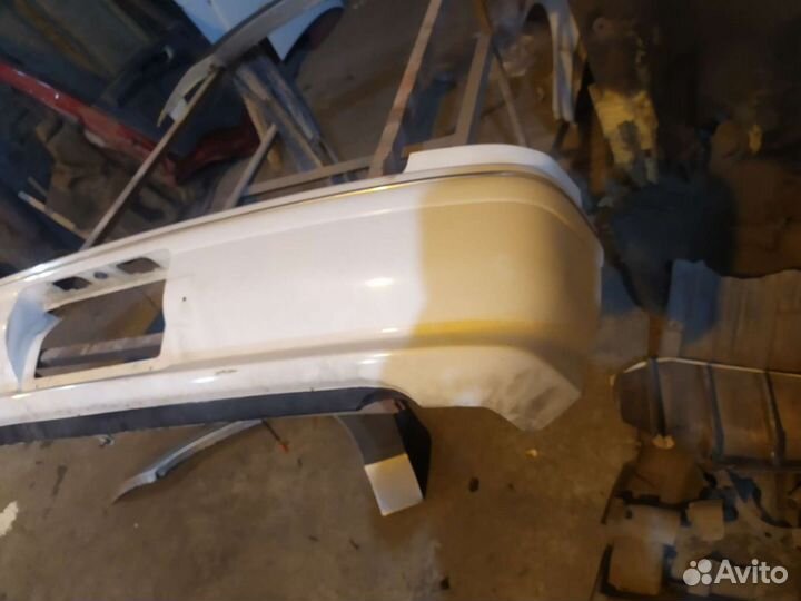 Задний бампер Тойота mark 2 jzx 100