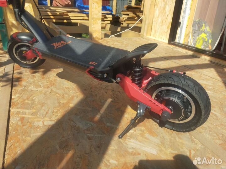 Самокат взрослый электрический бу