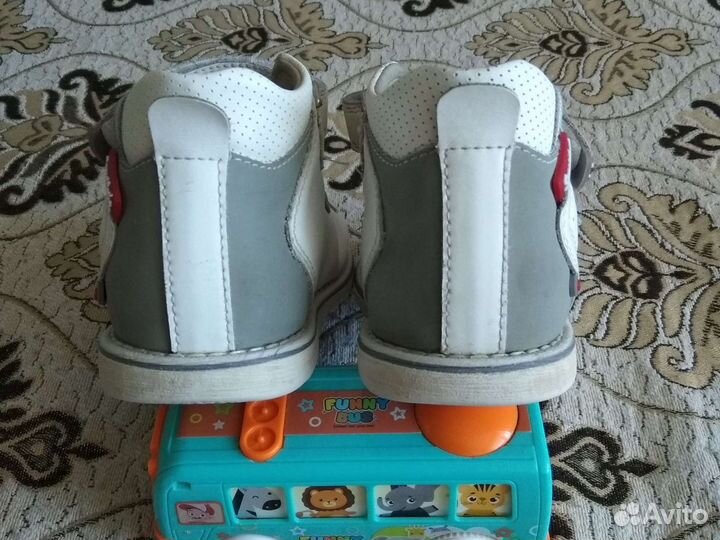 Ортопедические сандали