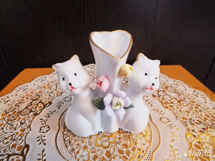 Статуэтка фарфор