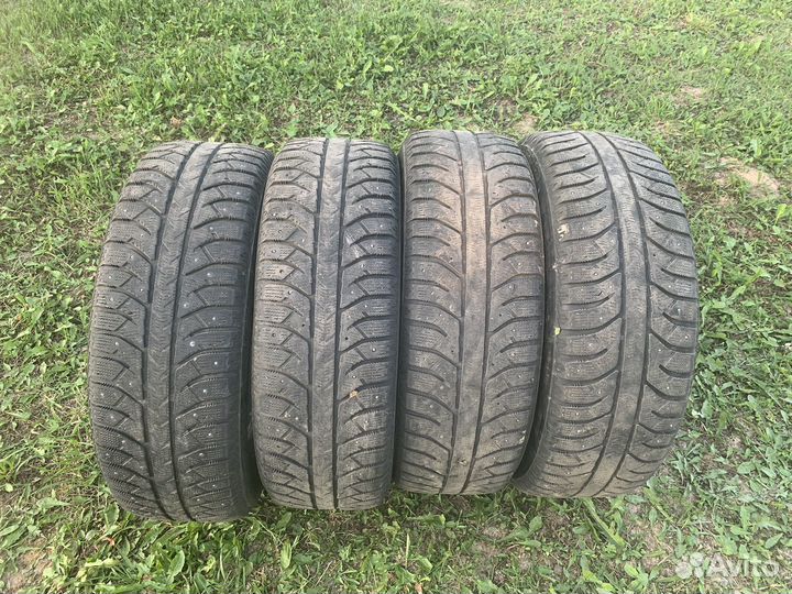 Bridgestone Ice Cruiser 7000 235/65 R17 108T