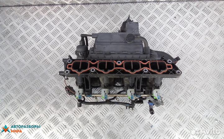 Коллектор впускной Chevrolet Tracker 3 2013