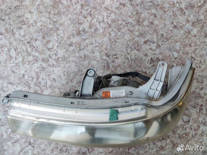 Фара лев. daihatsu tanto