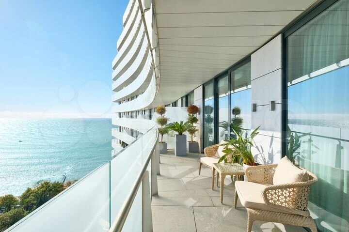 2-к. апартаменты, 90 м², 17/27 эт.