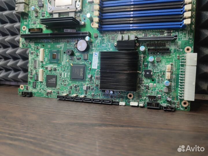Комплект SSI CEB Intel S5520UR + 2 x xeon E5504