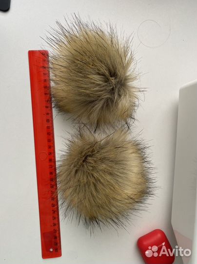 Помпон искусственный енот