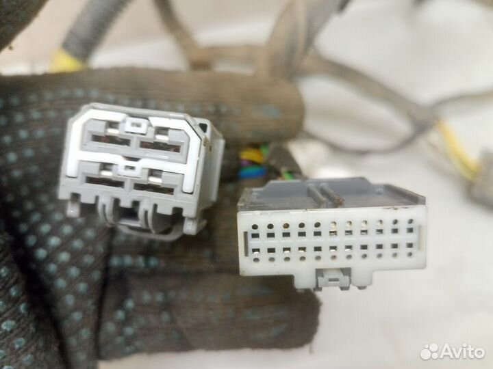 Проводка (коса) 31327385 Вольво