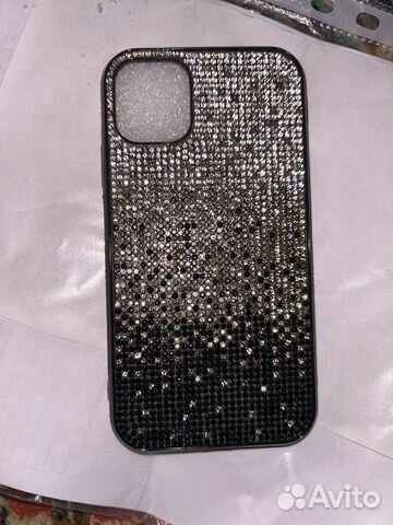 Чехлы на iPhone 11