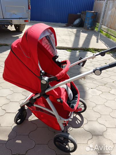 Прогулочная коляска