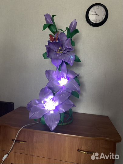 Цветы из изолона (светильник)