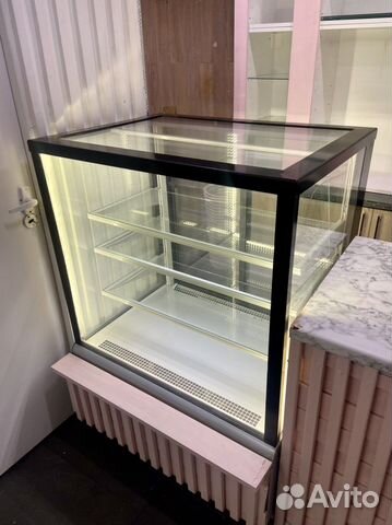Кондитерская витрина Carboma Cube 0,9д купить в Москве | Готовый бизнес ...