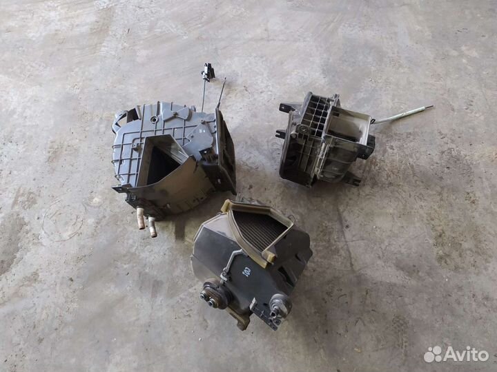 Корпус, моторчик, радиатор печки Хендай Акцент