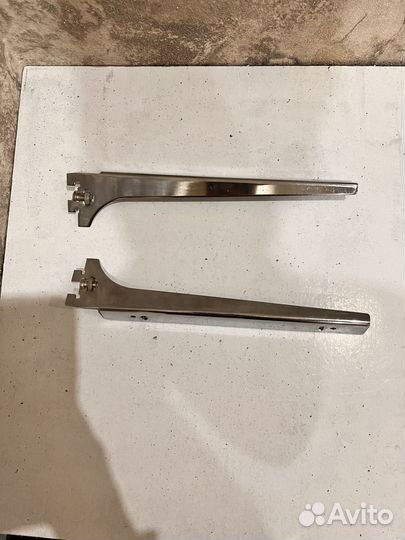 Кронштейн для полок