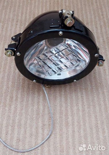 Танковые фары