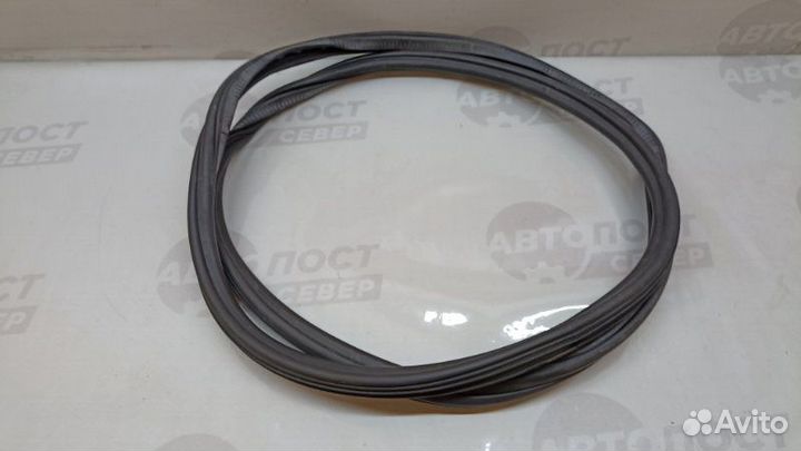 Уплотнитель проема задний правый Audi A4 B8