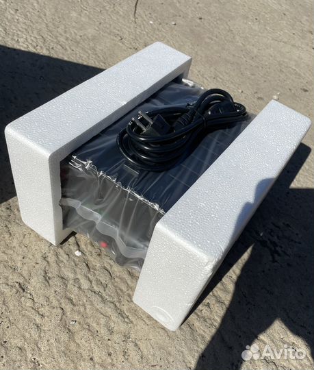 Блок питания бытовой 13,8 вольт