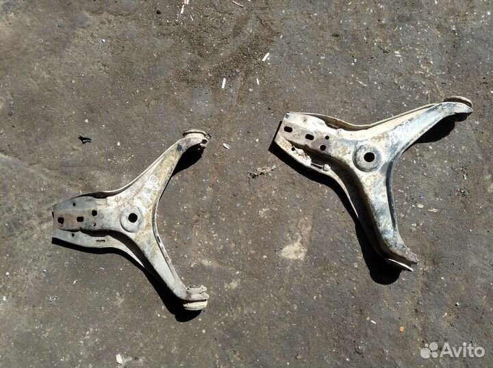 Рычаг Ауди 80 Б3