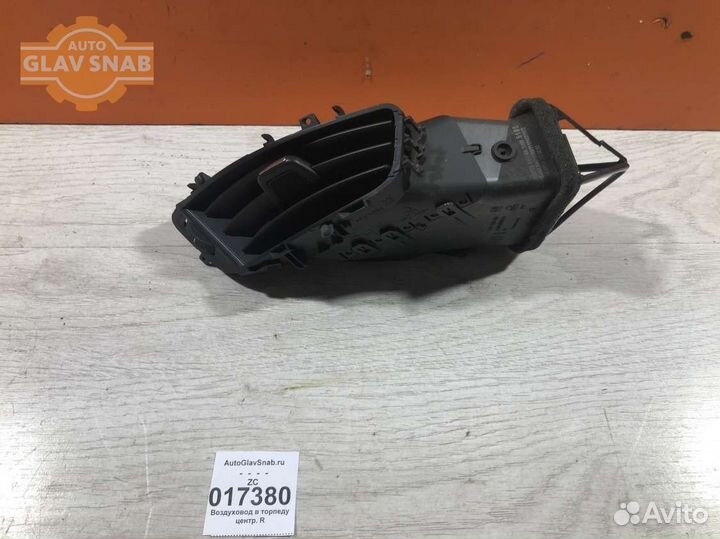 Воздуховод в торпеду центральный правый Opel Zafir