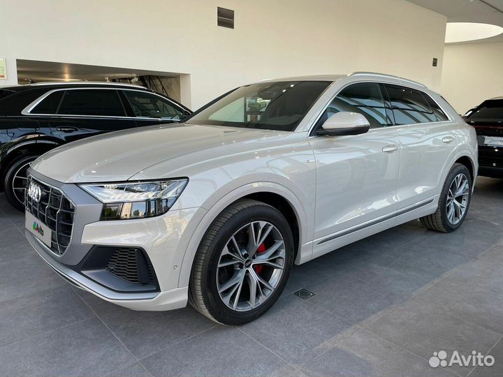 Audi Q8 3.0 AT, 2022