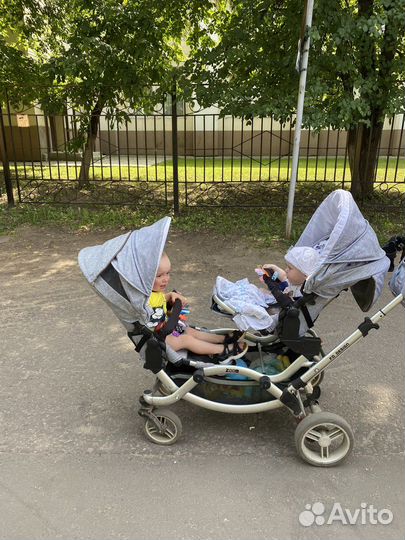 Коляска для двойни погодок