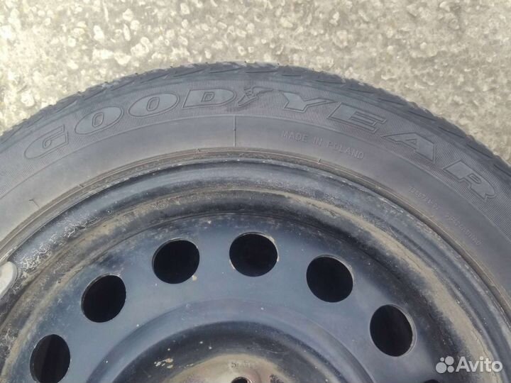 Goodyear UltraGrip Ice 195/55 R16 T