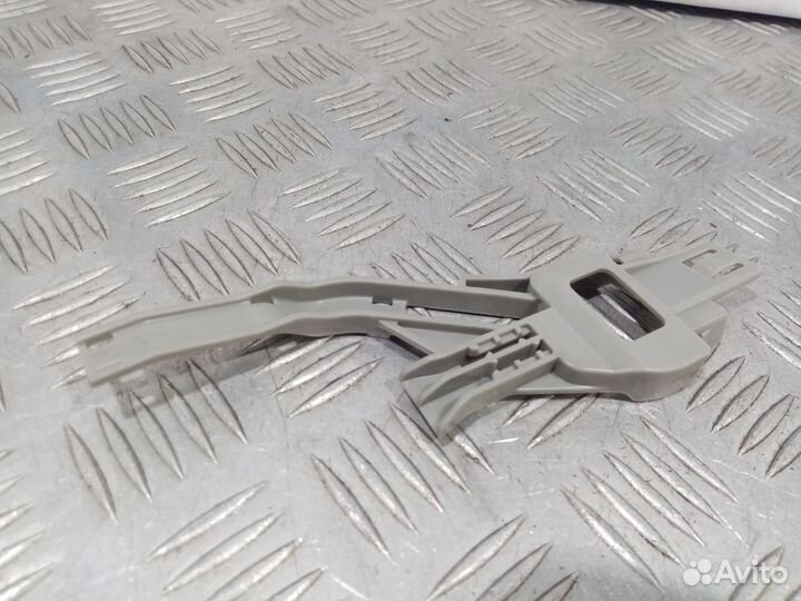 Б/У Кронштейн проводки#001