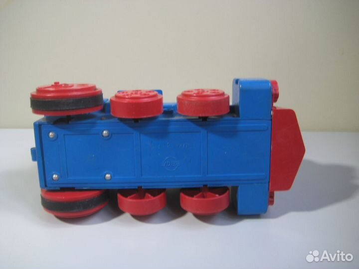 Игрушка времен СССР. Паровоз