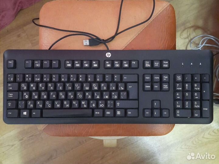 Фирменная клавиатура HP. 2 штуки
