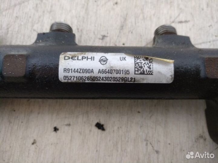 Рампа топливная с датчиком Ssangyong Kyron 2 D20DT