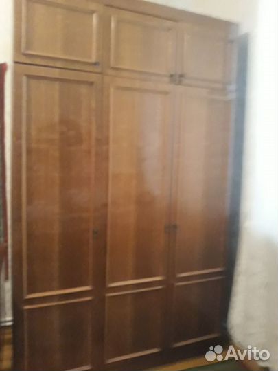 Шкаф шифоньер