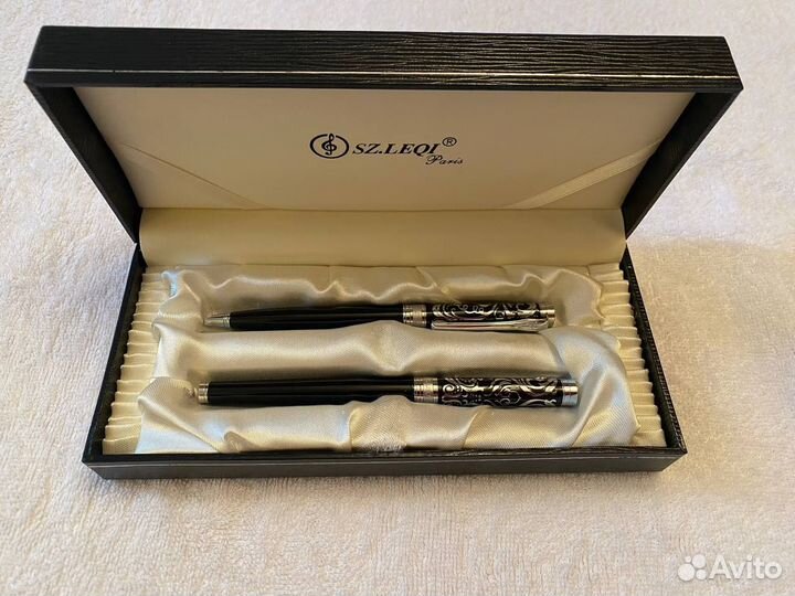 SZ.leqi Paris - набор из двух ручек