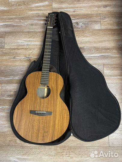 Продам гитару Enya EA-X1