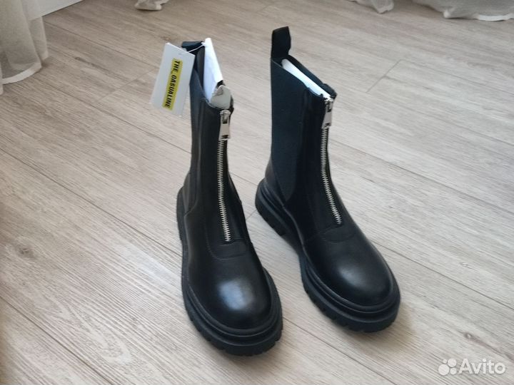 Ботинки демисезонные размер 40