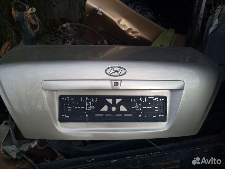 Крышка багажника Hyundai Elantra 3 Элантра хд