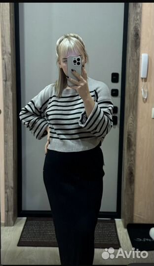 Свитер женский