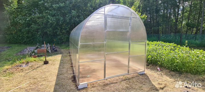 Теплица шириной 2,5 м. Высота 2,2 м. Профиль 20х30