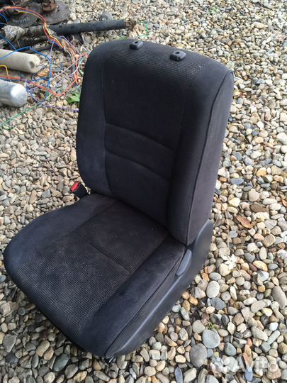 Toyota alphard 2003 сидение переднее левое