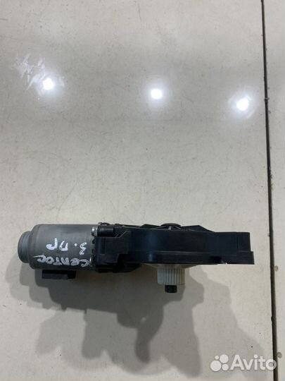 Моторчик стеклоподъемника (задний правый)