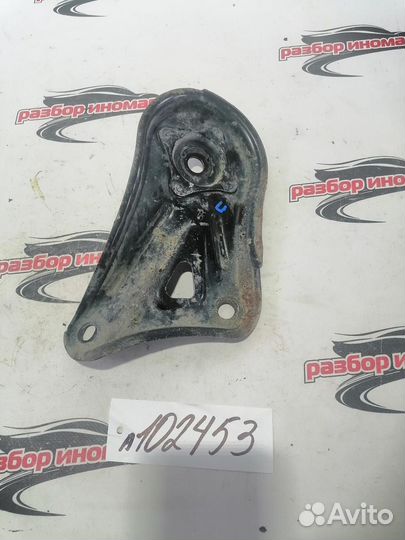 Кронштейн передней балки Toyota Camry GSV50 2011-2