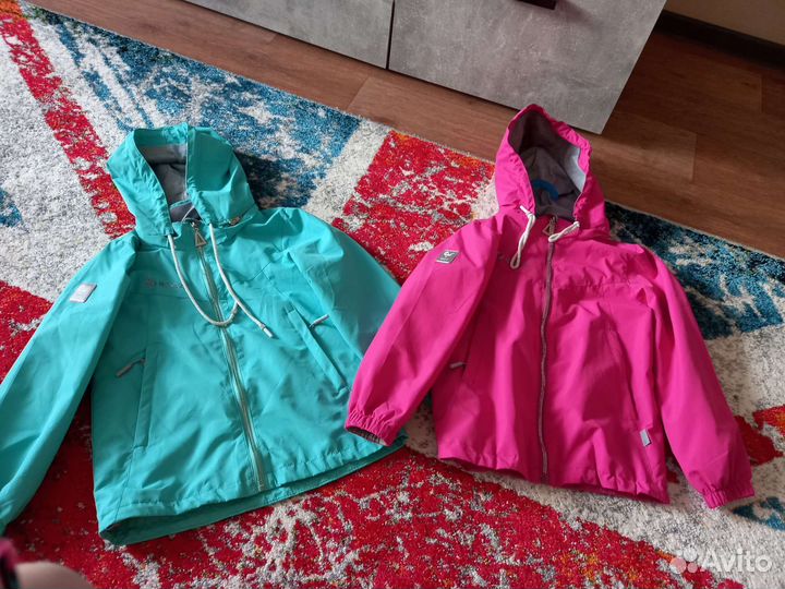 Ветровка для девочки