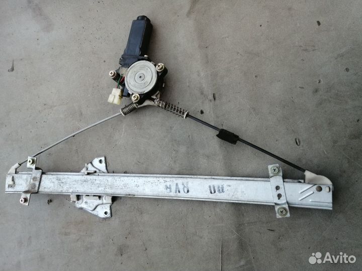 Стеклоподъёмник передний правый для Mitsubishi RVR