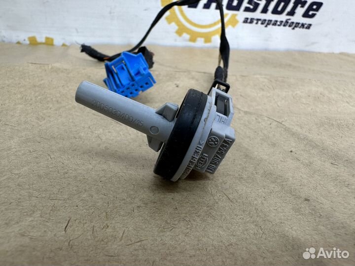 Датчик температуры наружного воздуха VW Golf 4