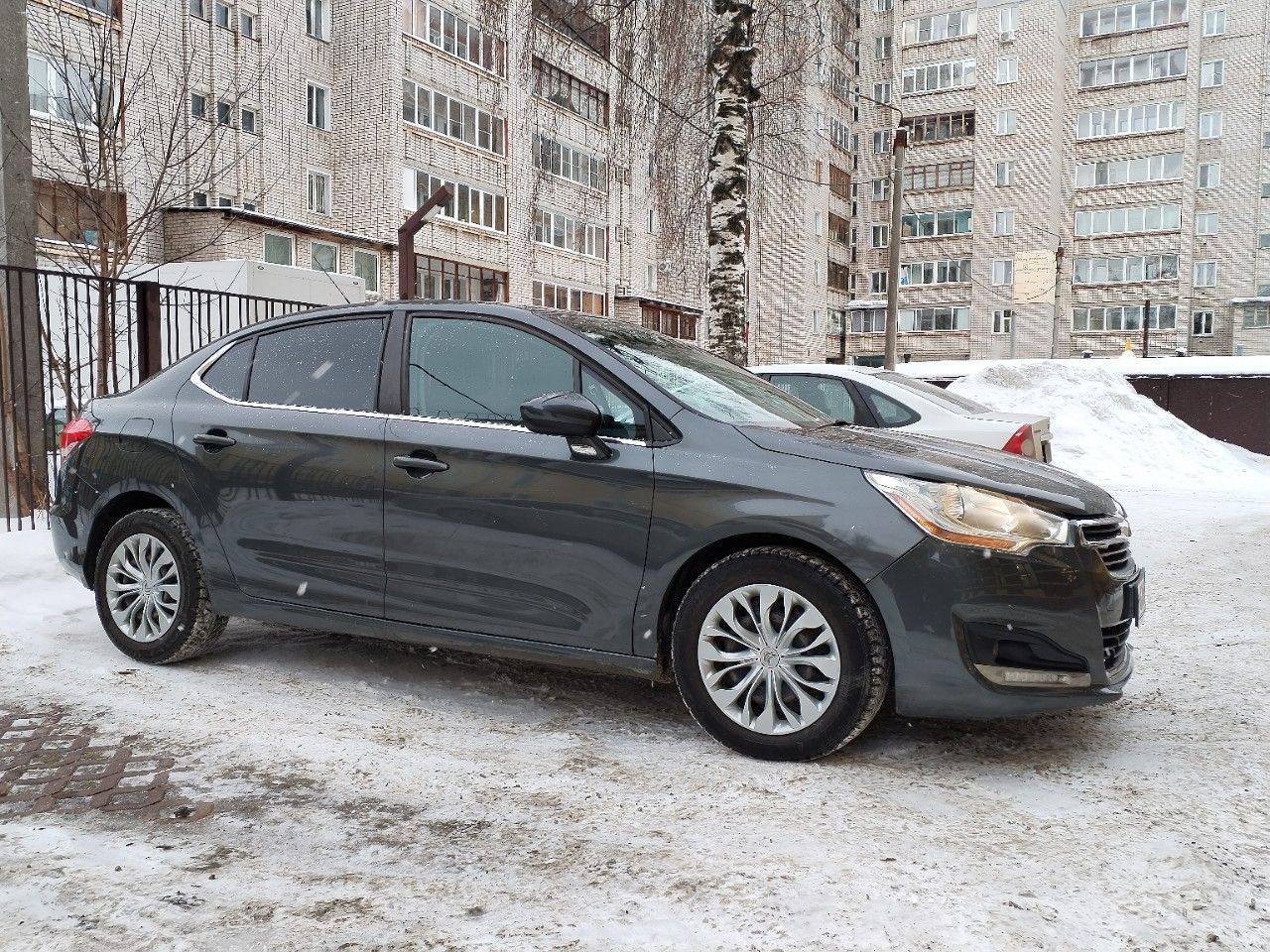 Citroen C4: фото владельца
