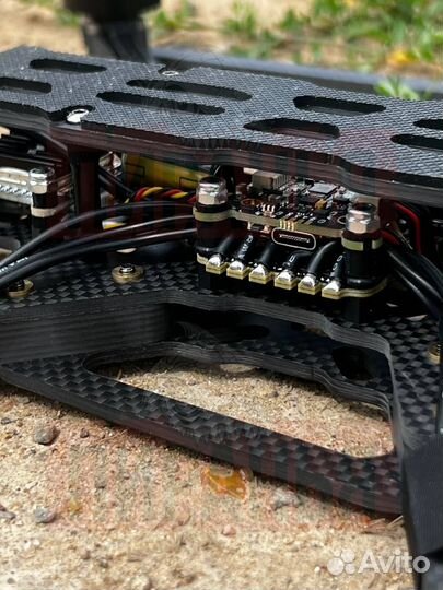 Квaдpoкoптеp FPV Пиранья 10 ''