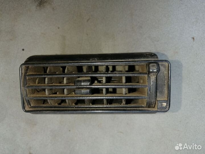 Дефлектор в торпедо для Honda Accord IV 1990-1993