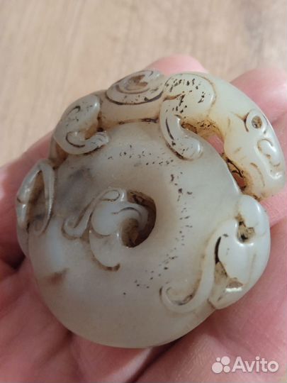 Аксессуар, амулет, оберёг. Нефрит. Дракон