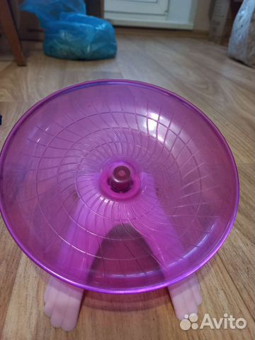 Колеса, миски, домики для хомяков