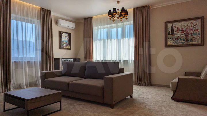 2-к. квартира, 100 м², 3/7 эт.